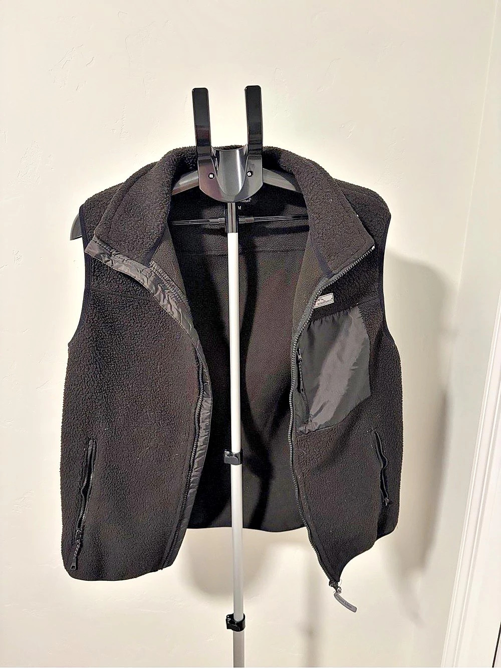 Simply Southern Women’s Black Fleece Vest Size Medium
